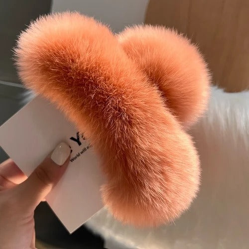 Hair Claw Natural Rex Rabbit Fur – A Chic Large Hairpin