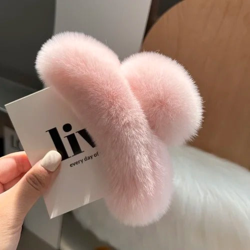 Hair Claw Natural Rex Rabbit Fur – A Chic Large Hairpin